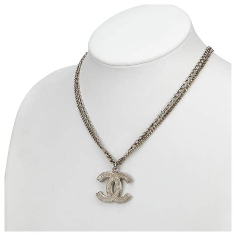 collier chanel femme or